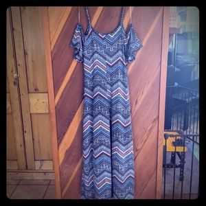 Maxi cold shoulder dress